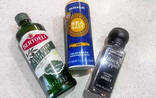 醤油やきなこだけじゃない！　餅の意外な食べ方に、夫「明日の朝もこれで！」