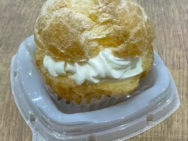 シュークリームの中身は『生クリーム』ではなく？　レモンが香る味に「食べやすい」「驚いた」