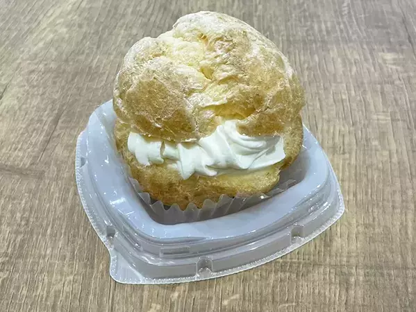 シュークリームの中身は『生クリーム』ではなく？　レモンが香る味に「食べやすい」「驚いた」