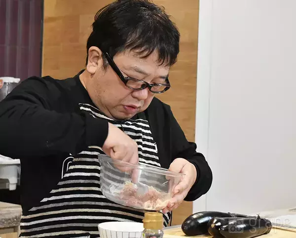 【レシピ】切ったナスにツナ缶とマヨネーズを…　天野ひろゆき「ナスは本当に万能で…」