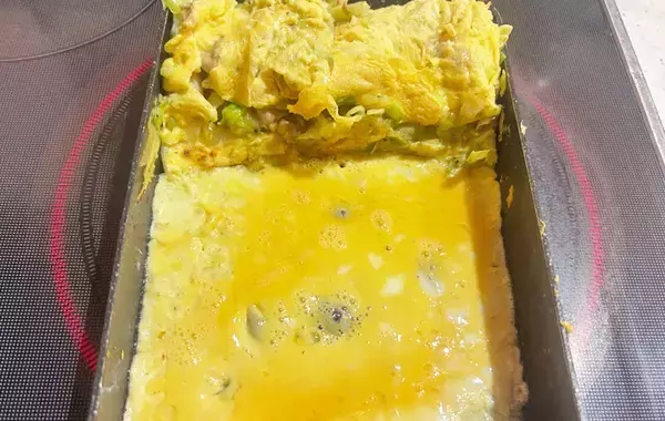パッと見、普通の玉子焼き　カットした断面に「ぎっしり！」「子供が完食」