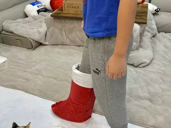 「大丈夫、ケガしていないよ」　９歳の息子につきまとう猫　理由に「かわいすぎ」「安心して」