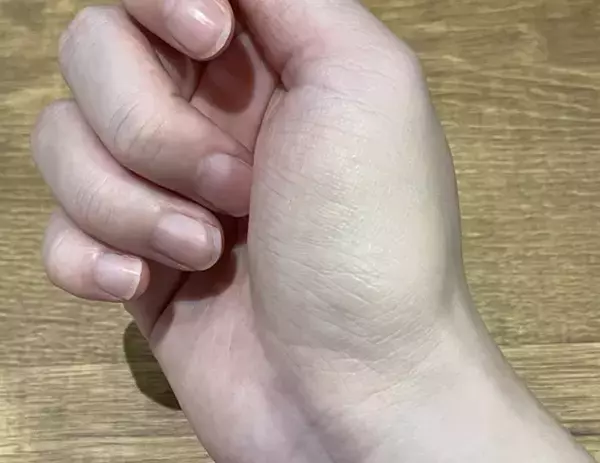 使い心地がよすぎてヘビロテ確定！　110円のメイクパフで「厚塗り感ない」「とにかくきれい」