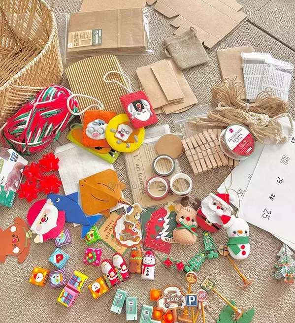 母親が作った『アドベントカレンダー』が素敵すぎた　「大人も欲しい」「一気に開けたい！」