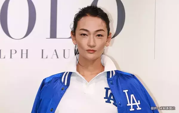 冨永愛「新しい命を授かった」と報告、20歳・息子もサポート　「ジーンとした」「おめでとう！」