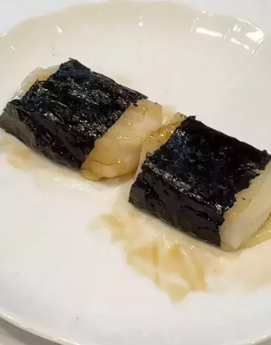 餅に『あずきアイス』をかけてみて！　完成した一品に「秒でなくなる」「極上」