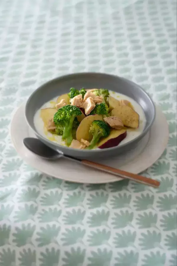 砂糖もジャムも入れません　ヨーグルトに合わせるとおいしい『意外な調味料』とは