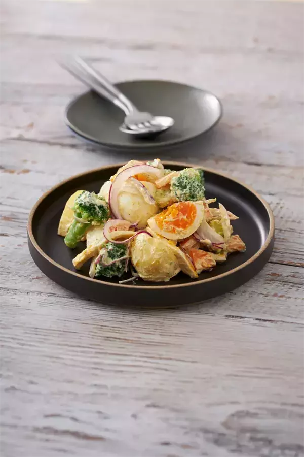 砂糖もジャムも入れません　ヨーグルトに合わせるとおいしい『意外な調味料』とは