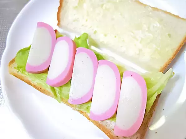 おせちに飽きたら作ってみて！　家族が完食した『かまぼこサンド』がぴったり