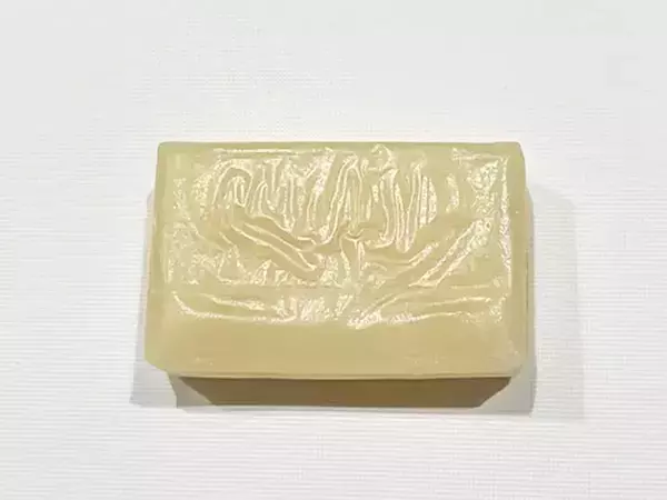 餅にのせて海苔で巻くと…　できた簡単ごはんに「もっと作ればよかった！」