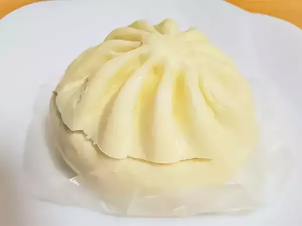 夫に作ったら「また食べたい！」　カットした肉まんに詰めたのは…