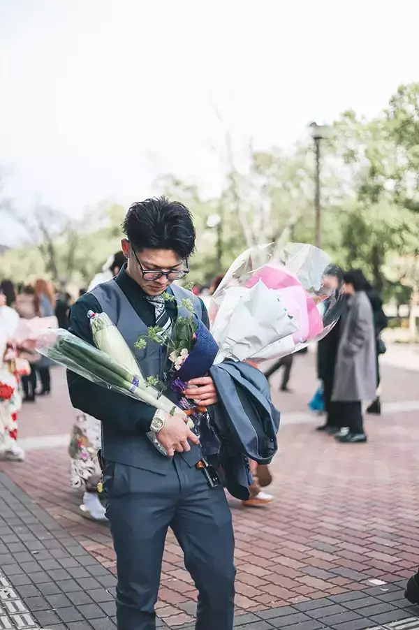 成人式の日、息子を見ると？　母が目にした姿に「爆笑した」「思わず二度見したわ！」