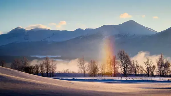 マイナス24℃の風景に「初めて見た」「眼福です」　氷の結晶に太陽が当たって？