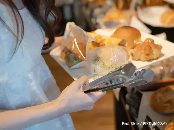 店で目にした客の行動に「絶対にありえない」　食品の扱いに「気にしすぎ」「自分は無理」と議論