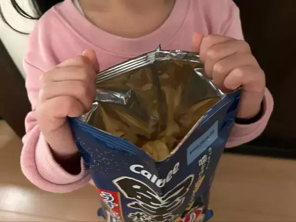 ポテトチップスをめぐって3歳の娘がブチギレ！　怒りの矛先はまさかの…？