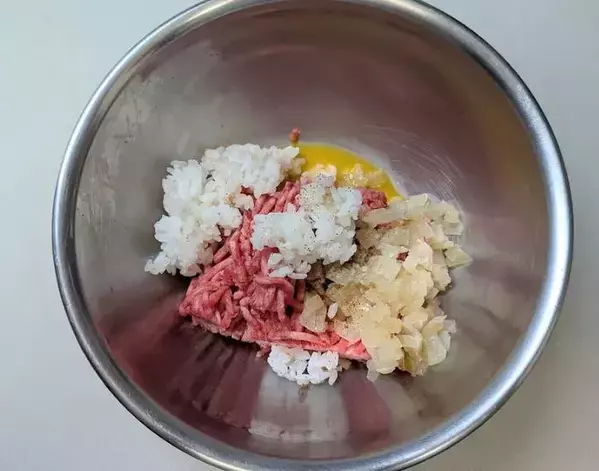 「いつもと違う！」　家族が絶賛したハンバーグの正体に「まさか」「その発想はなかった」