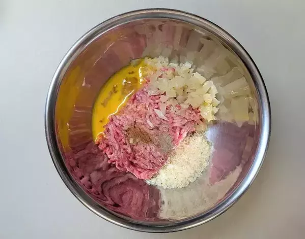 「いつもと違う！」　家族が絶賛したハンバーグの正体に「まさか」「その発想はなかった」