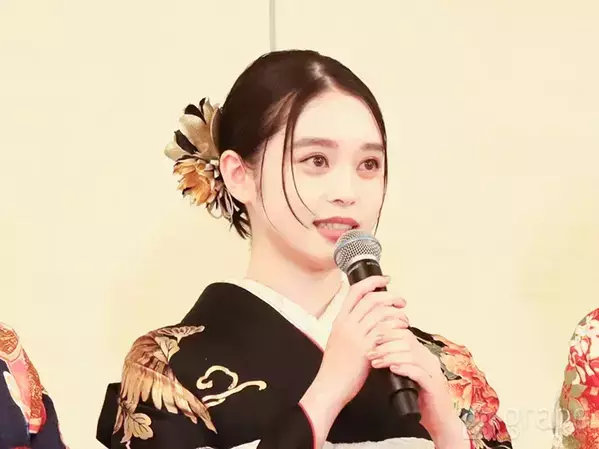 髙石あかり、生見愛瑠、上坂樹里たちが晴れ着で登場　今年の抱負は…？