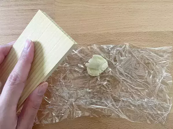 いつも捨ててた『かまぼこ板』　使ってみたら…実は便利だった！【活用術3選】