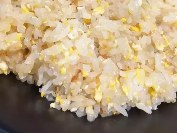 「ウソみたいだろ、このチャーハン…」　飲食店の店主が作ったものに「目を疑った」「マジじゃん」