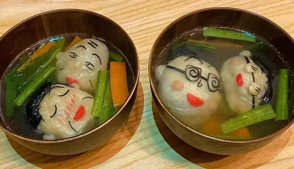 スープに入れた手作り餃子　その見た目に「すごすぎて食べられない」「天才ですか？」
