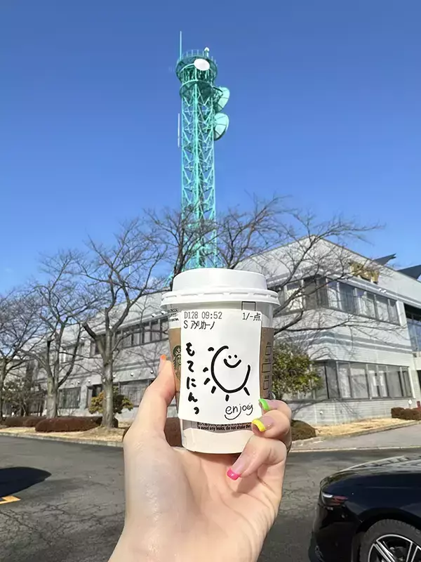 『スタバ』店員からメッセージ　女性が首を傾げた理由に「外で吹いたわ」「その発想はなかった」