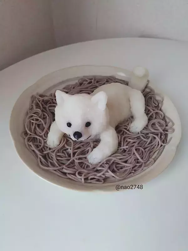 食べるのをためらっちゃう…　そばの上に鎮座したのは？「どちらもかわいい」　