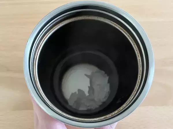 水筒の茶渋、卵の殻で落ちる？　実際に試した結果がこちら