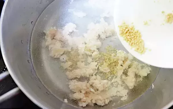 その手があったか！大根をピーラーでひらひらにして…　家族が喜ぶ一品が完成【大根レシピ】