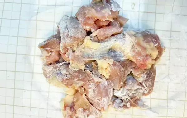 食べた夫が「箸が止まらない！」　レンコンと鶏肉炒めに使った『味つけ』は…？