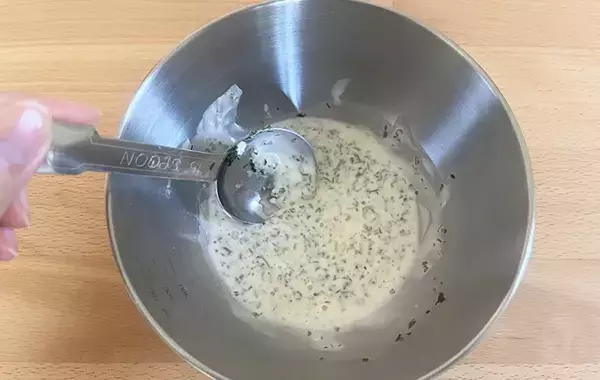 余ったカマボコを消費！　マヨネーズを使った“手抜きおかず”に箸が止まらない【簡単レシピ】