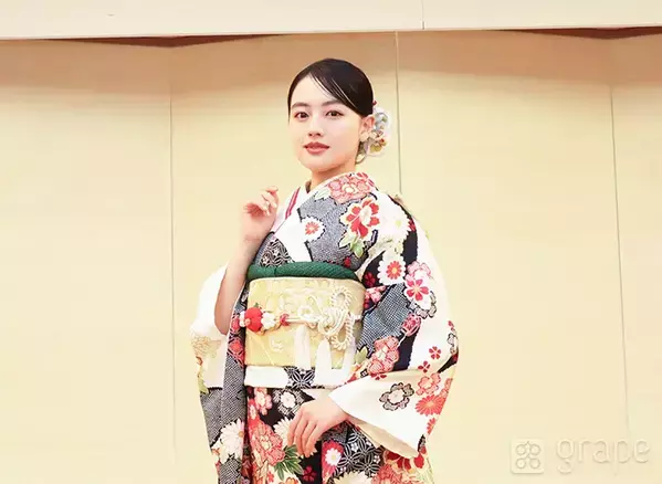 次期朝ドラW主演、上坂樹里の意外な素顔　実はお笑い好きで…？