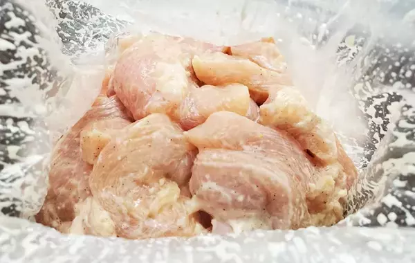 鶏むね肉で安上がり！　子供の箸が止まらないレシピに「とってもやわらかい」「もっと食べたい」