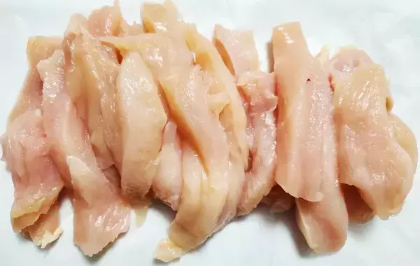 鶏むね肉で安上がり！　子供の箸が止まらないレシピに「とってもやわらかい」「もっと食べたい」