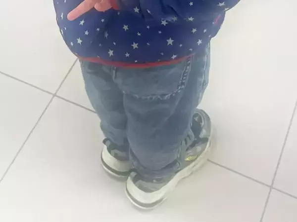 「人生何周目だよ」「これは負けるわ」　貫禄のありすぎる4歳児、おねだりの方法が？