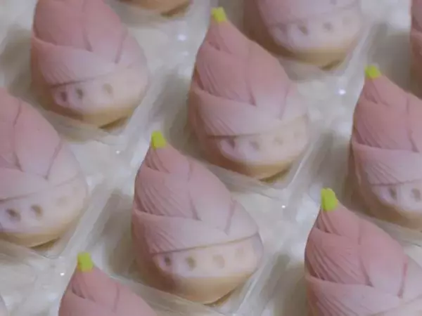 和菓子職人「朝から筍作り」　春らしさ満点の練り切りに「美しい…」「丁寧に作られているのが伝わってくる」