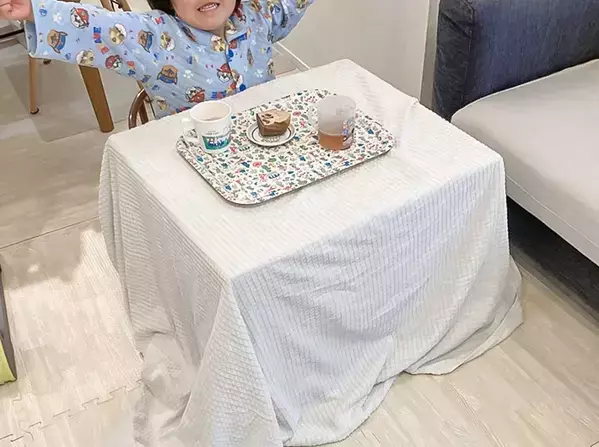 こたつを買いたくない母親　ダンボールで作ったものに「子供たちが大はしゃぎ！」
