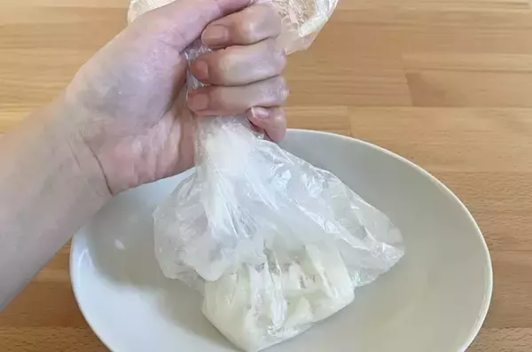 切り餅をレンジで温めるなら…　つきたてみたいに柔らかく仕上がる簡単テク