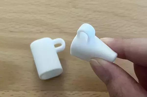 バッグの中で消えるリップ問題　セリアの便利グッズを使ってみたら…想像以上に快適！