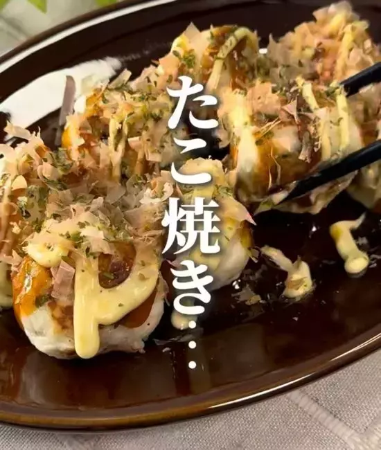 はんぺんを潰してタコと混ぜると？　完成品に「それにしか見えない」「発想がすごい」