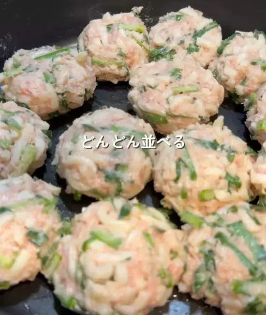 「もう皮には包みません」　餃子の『新常識』に「その手があったか」「時短すぎ」