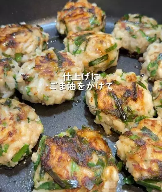 「もう皮には包みません」　餃子の『新常識』に「その手があったか」「時短すぎ」