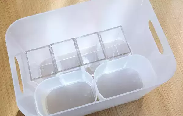 「細長い物をしまう時は…」　収納のプロが使っているアイテムに「その手があったか」