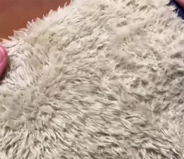 かわいいけどゴワゴワになる　フリースの悩みを解決したのは、100均の…