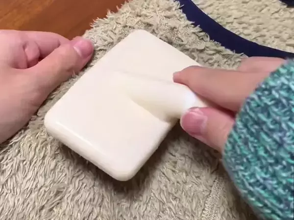 かわいいけどゴワゴワになる　フリースの悩みを解決したのは、100均の…