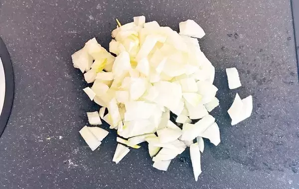 カレーの鍋、洗いたくない！　ハウス食品のアイデアに「なんて時短」「コクも出た」