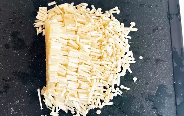 カレーの鍋、洗いたくない！　ハウス食品のアイデアに「なんて時短」「コクも出た」