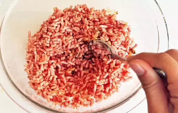 カレーの鍋、洗いたくない！　ハウス食品のアイデアに「なんて時短」「コクも出た」