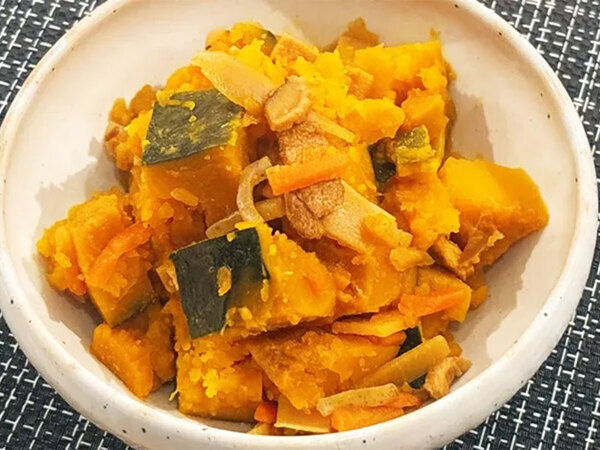 「ご飯のおかずにぴったり」　カボチャの煮物、意外な作り方に「味がしっかりと決まる！」