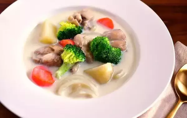 ブロッコリーを茹でずにシチューに入れたら？　管理栄養士「良いことは…」